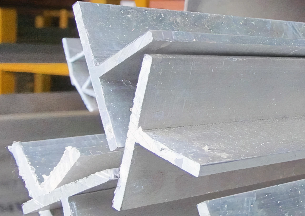 Алюминиевый тавр 10 мм 10 мм 2 мм 1925 ГОСТ 13622-91