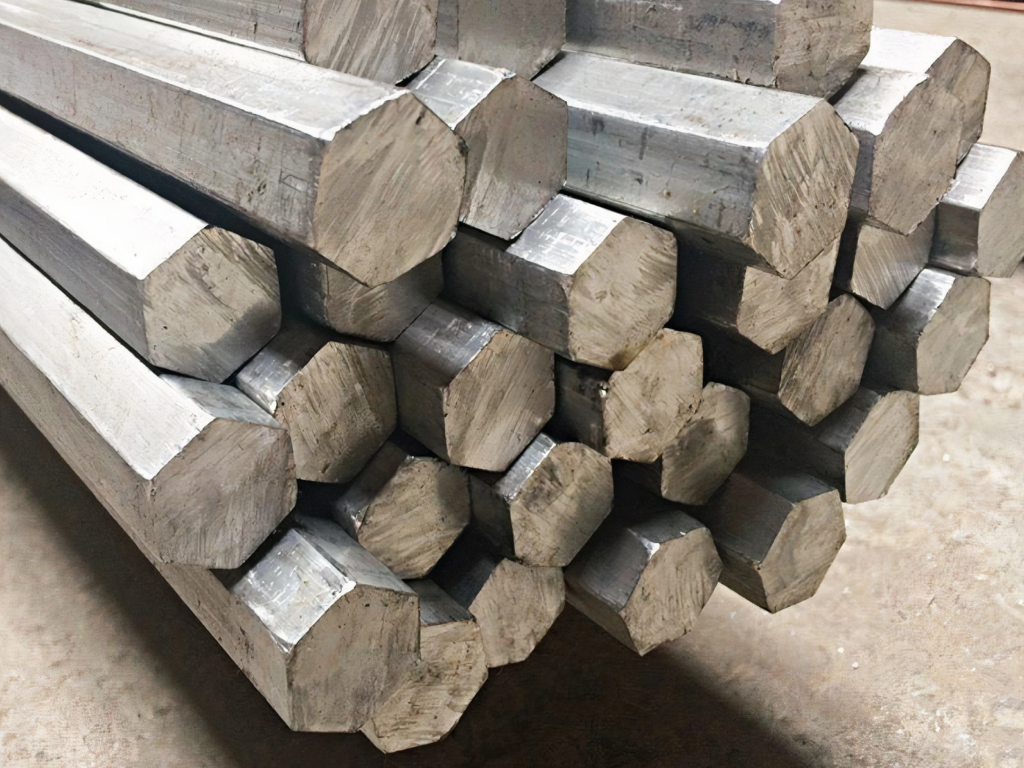 Шестигранный алюминиевый пруток 12 мм AW-2011