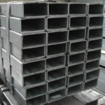 Стальная прямоугольная труба 80 мм 60 мм 4 мм E320 EN 10305-5